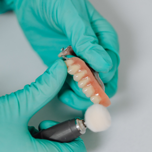 Prótesis Flexibles: Comodidad y Estética para Recuperar tu Sonrisa